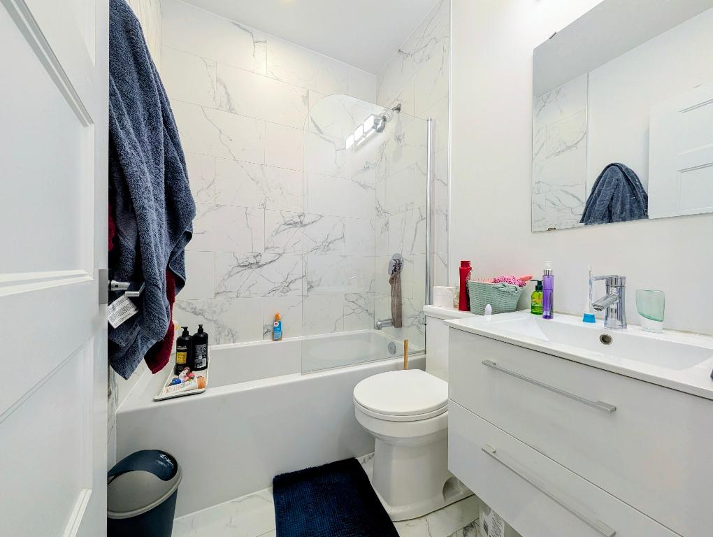 **Because You Deserve Renovated 4 1/2, TOP FLOOR, Metro Lasalle,Verdun** | 3279168