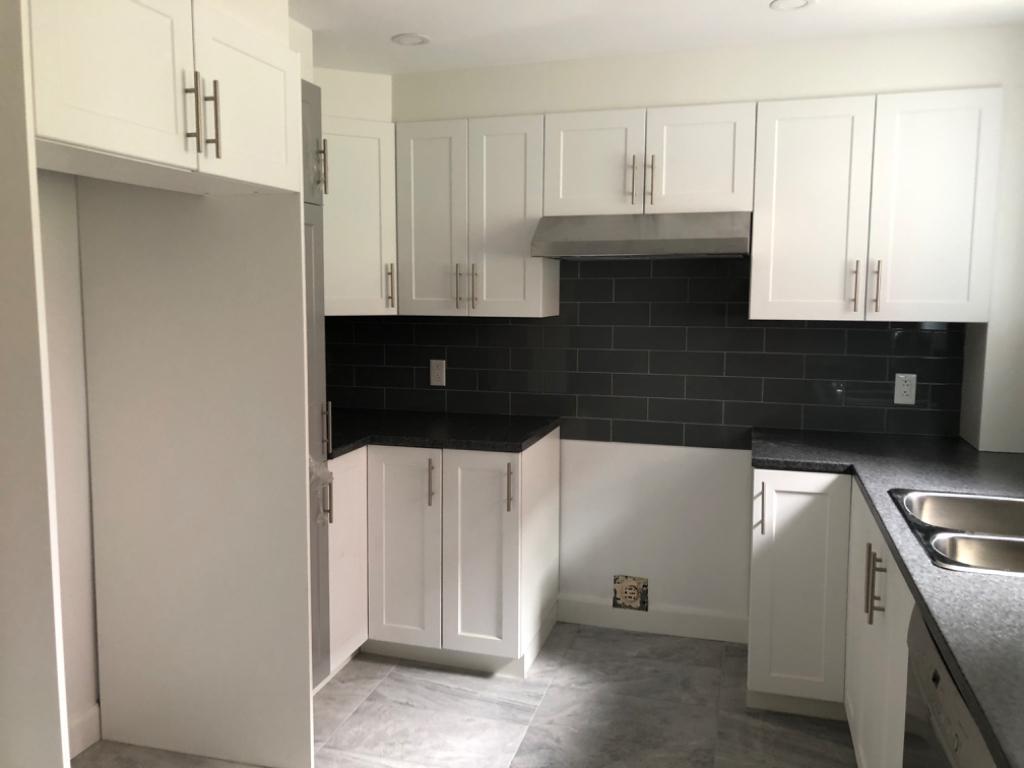 Logement 5 et demie ( 3 chambres) | 3279215