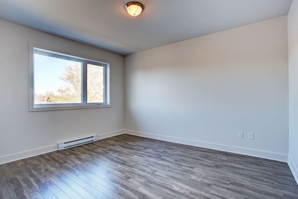 CONDO 4 1-2 NIVEAU TERRASSE + CABANON | 3279694