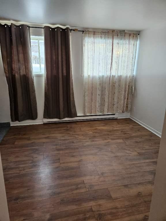 Super beau 1 1/2 très ensoleillé - semi-meublé - Chauffé/éclairé | 3280659