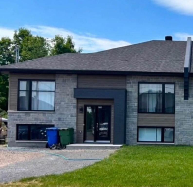 Magnifique 4 1/2 à louer Brownsburg-Chatham | 3279834