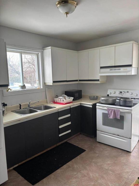 3 1/2 disponible dès que possible à Rivière des Prairies | 3279836