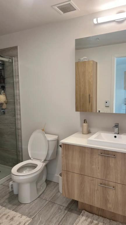 3 1/2 en face des galeries d’anjou | 3279844