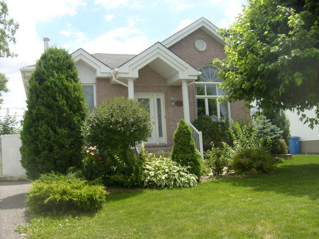 Maison à louer Saint-Basile-Le-Grand | 3279943