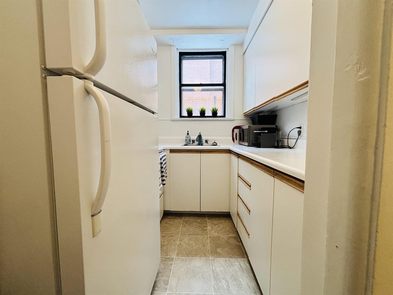 Grande Allée / Brown Appartement 3 ½ à Louer Montcalm / Saint-Sacrement Juillet 2026 | 3280250