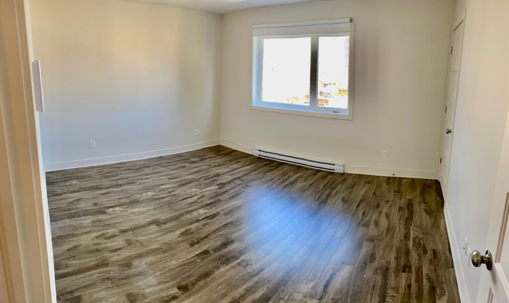 CONDO 4 1-2 + GRAND BALCON À LOUER | 3280403