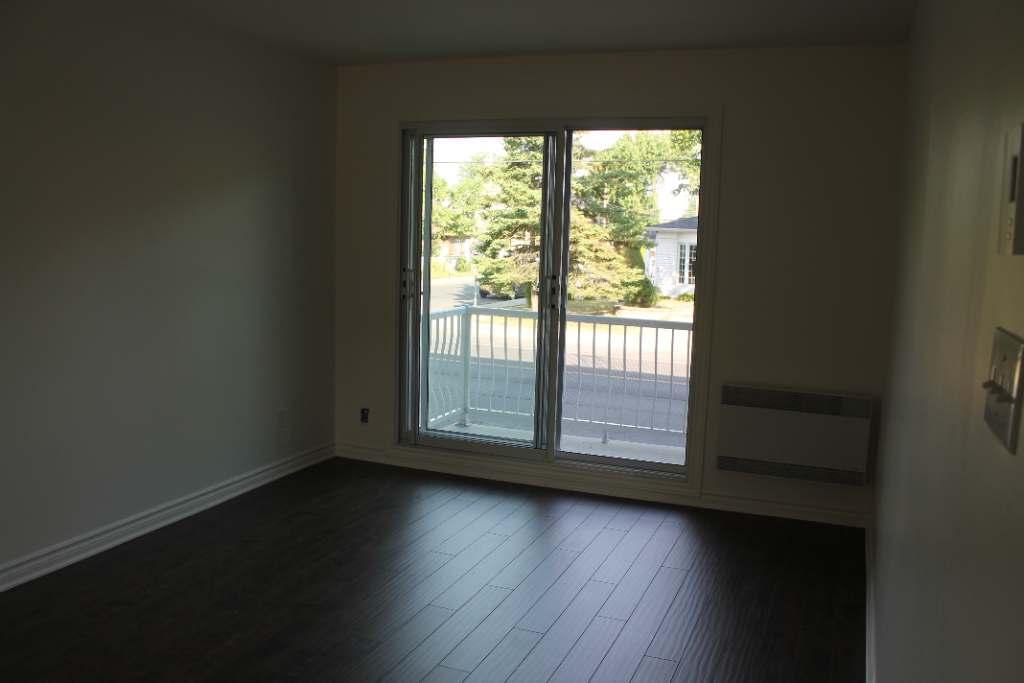 Logement 4 et demi - Vieux Longueuil | 3280706