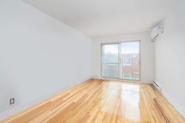 2 CH - 1 SDB - Montréal - $1,899 /mo | 3280835