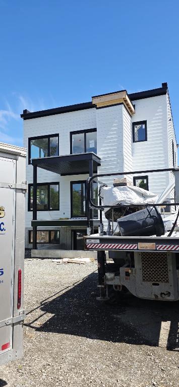 NOUVELLE CONSTRUCTION 2026 – Triplex 4½ MODERNES À LOUER | 3280967