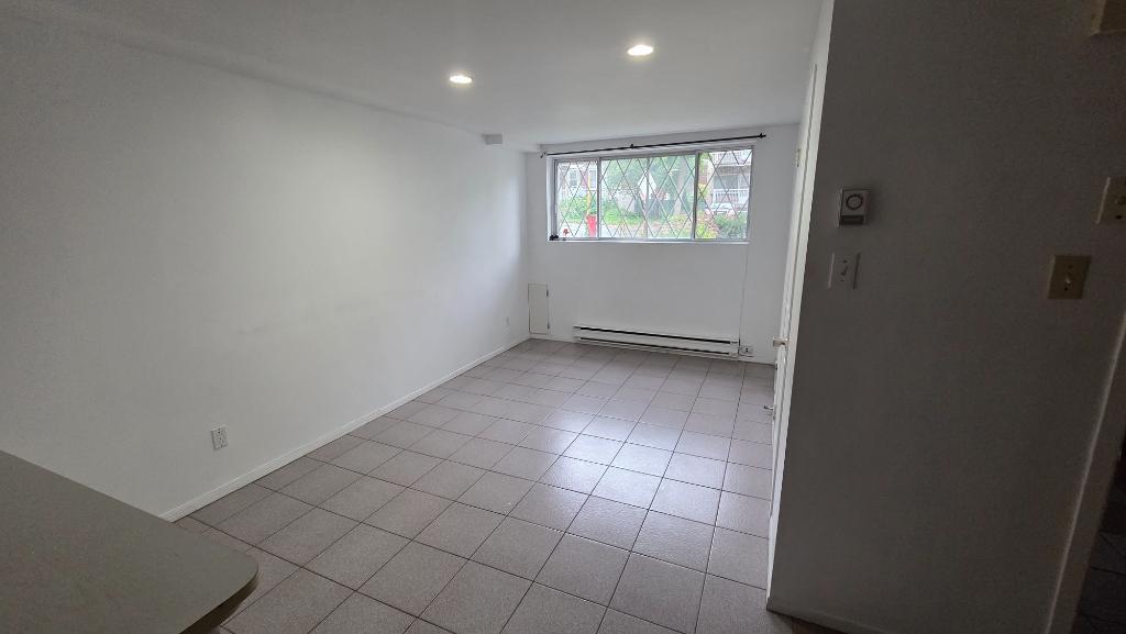 3½ sous-sol rénové situé dans le quartier Ahuntsic | 3281575