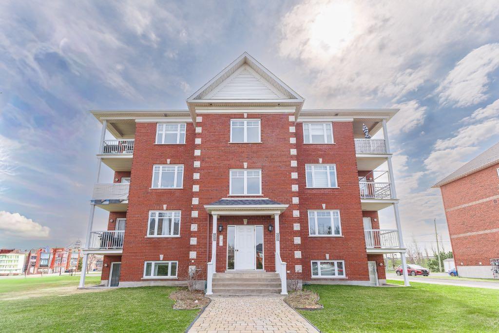 Condo à louer Candiac | 3281645