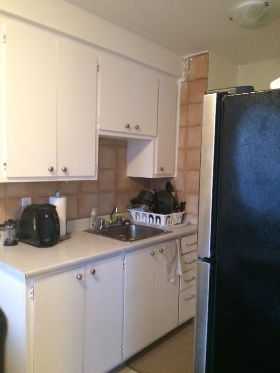 ** TRÈS GRAND 4 1/2 ** CHAUFFÉ INCLUS ** 1 er ÉTAGE ** AVEC BALCON ET PORTE PATIO +À VOIR+ 450-664-7578 | 3281652