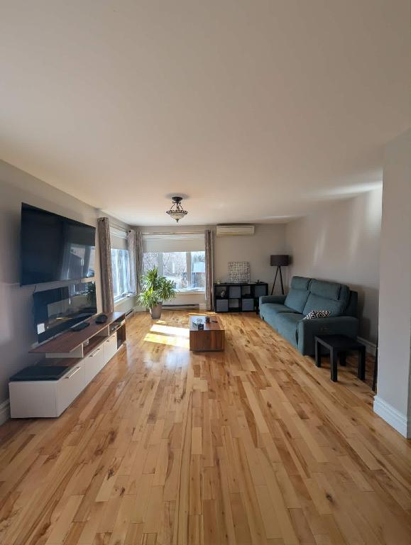 5 1/2 Nicolet style Maison de ville avec terrain | 3281655