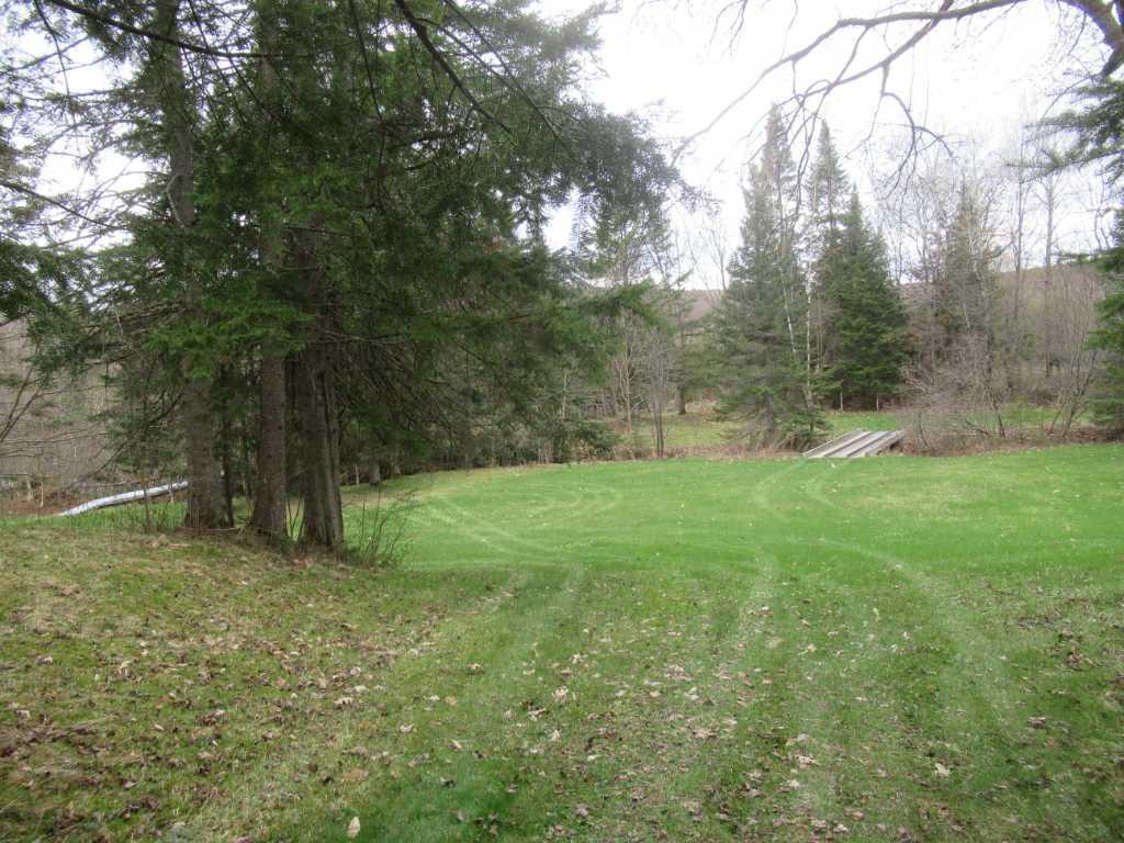 À 15 minutes de Victoriaville. Terrain 11135.8 metres carré/Constructible. Photos et description | 3281683