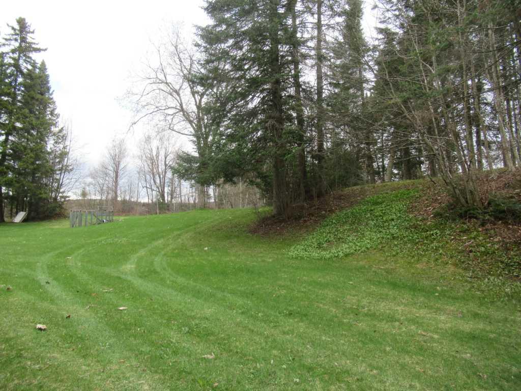 À 15 minutes de Victoriaville. Terrain 11135.8 metres carré/Constructible. Photos et description | 3281683