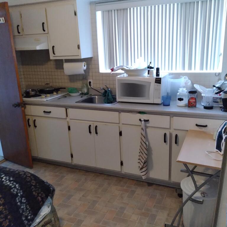 AHUNTSIC: 2½ Chauffé-éclairé-eau Chaude | 3282298