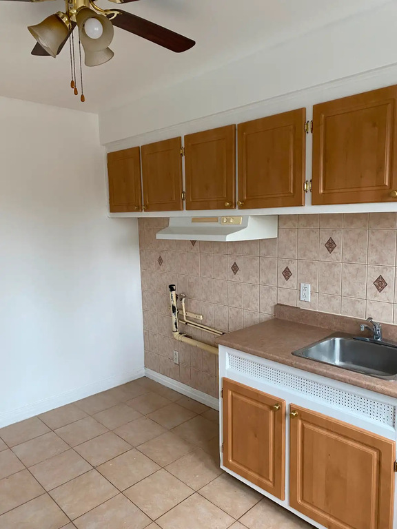 3 1/2 Chambre Et Salon Separé | 3282302