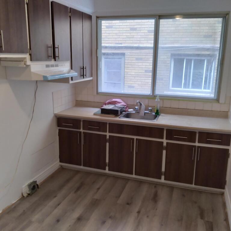 ROSEMONT Grand 2 ½ Chauffer, Metro Fabre | 3282303