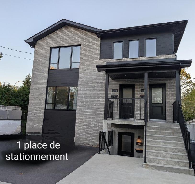 Nouvelle construction Condo 3 1/2 à louer Vieux-Longueuil Rive-Sud Montérégie | 3282406