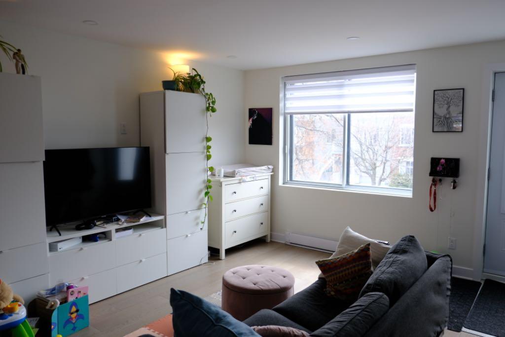 4 1/2 Villeray (Rénové, electro inclus, stationnement disponnible) | 3283413