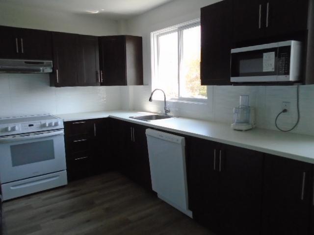 6 ½ rue Notre Dame Laval 5 électros Inclus LIBRE | 3282550