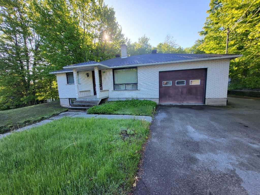 Maison a louer Rock Forest | 3282556