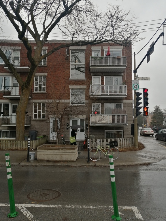 ROSEMONT : IMMENSE 4 ½ Rez-de-chaussée+ | 3283194