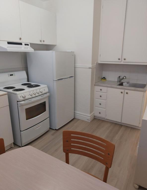 2 1/2 meublé St-Sauveur | 3305471