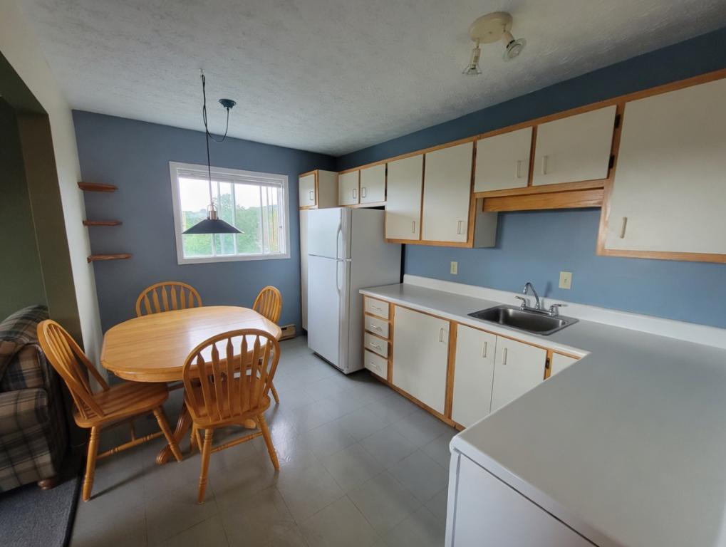 Appartement 3 1/2 situé dans un immeuble calme et agréable | 3283270