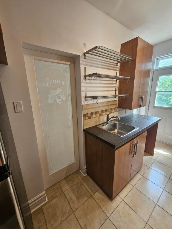 Très joli 4 1/2 en plein coeur de Rosemont libre au 1er juillet | 3283331