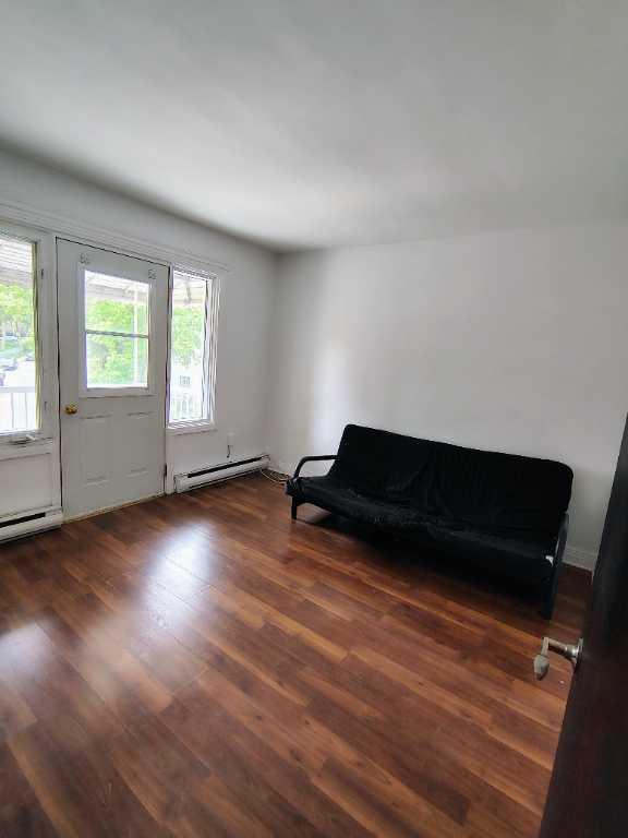BEAU 4 1/2 AVEC EMPLACEMENT EXCEPTIONNEL! | 3283379