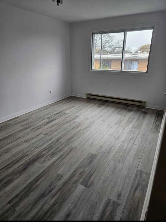 Logement (Appartement) 5 1/2 tout rénové (Saint-Léonard) | 3283398