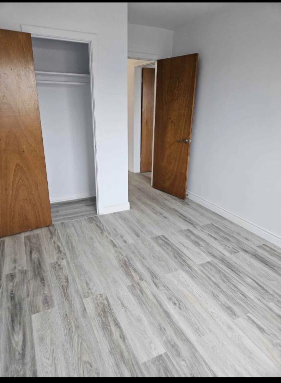 Logement (Appartement) 5 1/2 tout rénové (Saint-Léonard) | 3283398