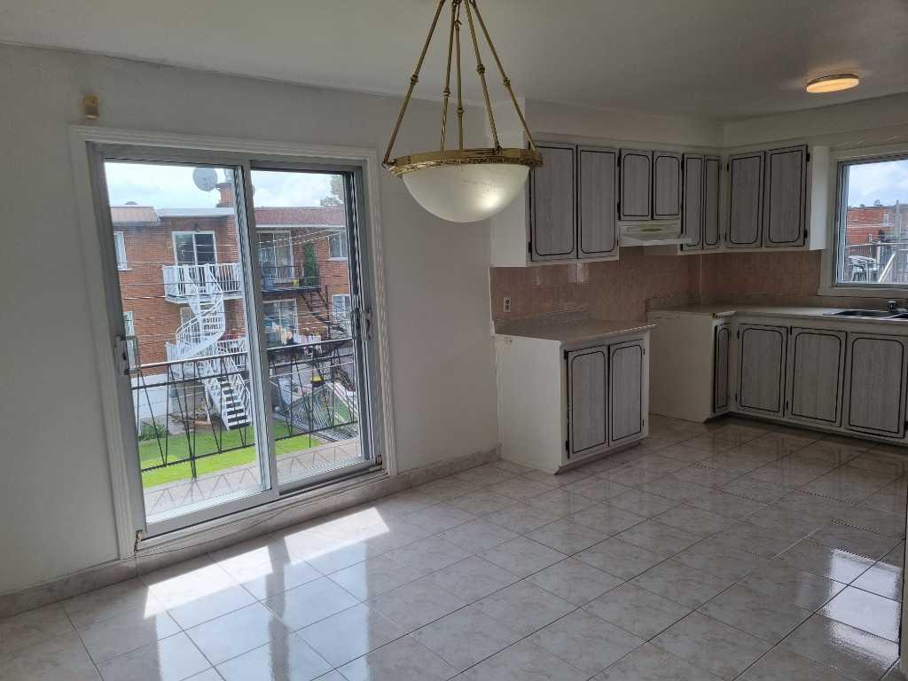 ST. LEONARD, BEAU GRANDE 5-1/2 A LOUER, 1 Sept | 3283420