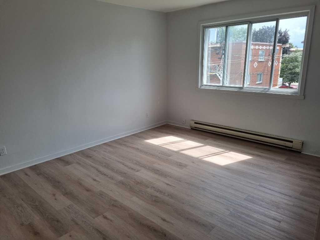 ST. LEONARD, BEAU GRANDE 5-1/2 A LOUER, 1 Sept | 3283420
