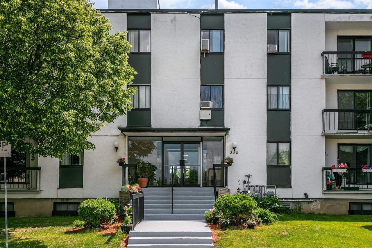 GRAND ET LUMINEUX 3.5 DISPONIBLE 1er MARS 2025 | 3283981