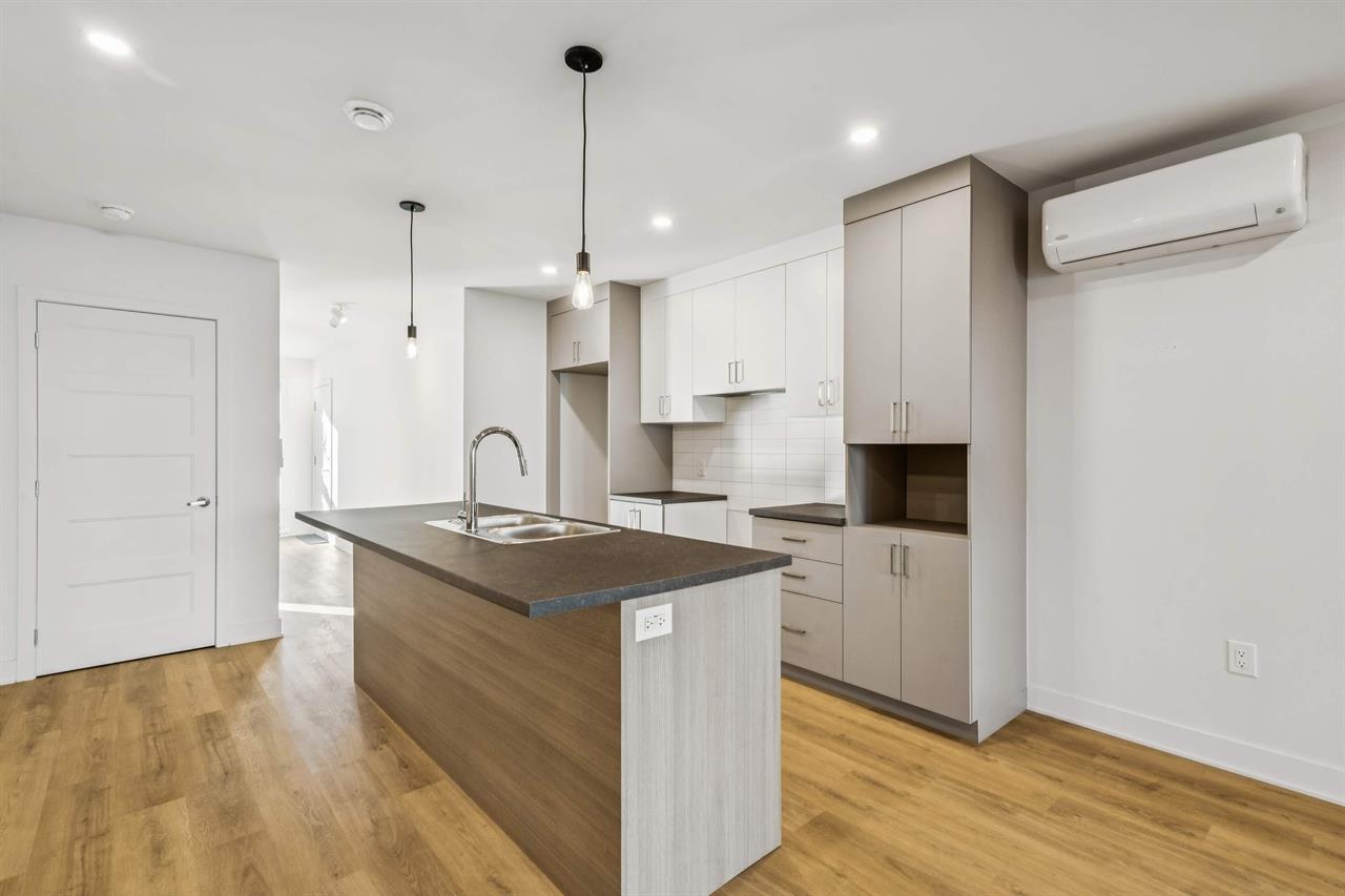2 CH - 1 SDB - Salaberry-de-Valleyfield - $1,425 /mo | 3284057