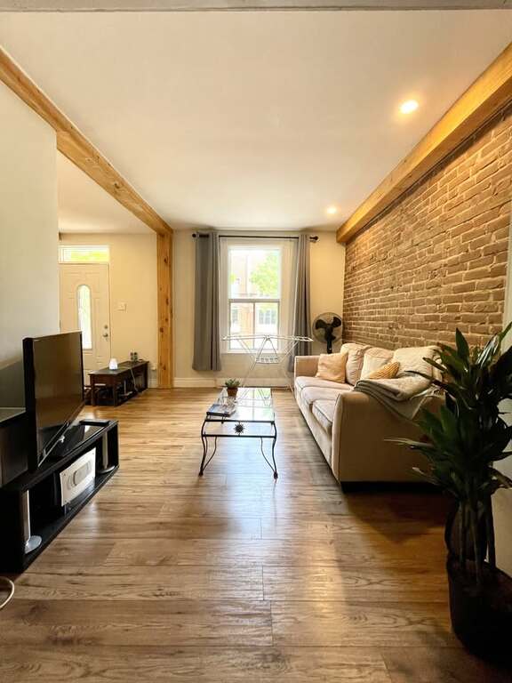 Ville-Marie - Superbe 3 1/2 Rénové | 3284063