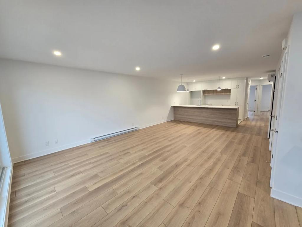 4 1/2 NOUVELLE CONSTRUCTION - WINDSOR | 3284135