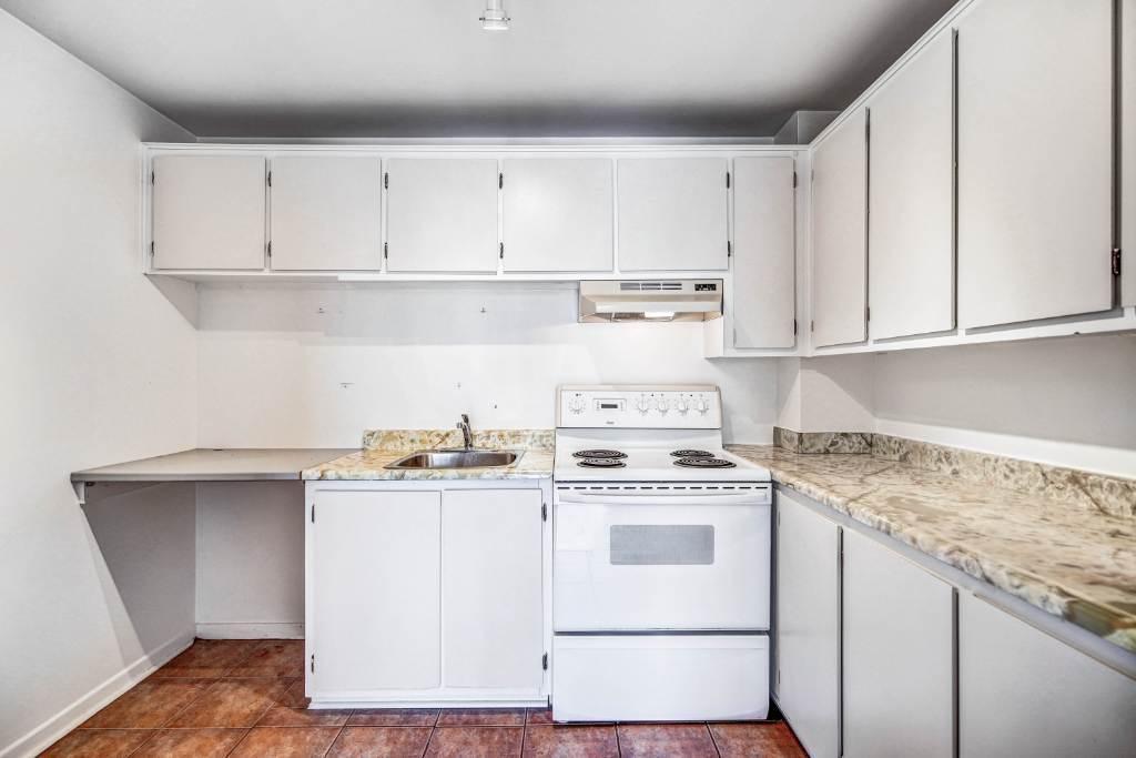 🏡 3 ½ entièrement rafraîchi – Secteur paisible Ouest-de-l’Île, près de l'eau | 3284152