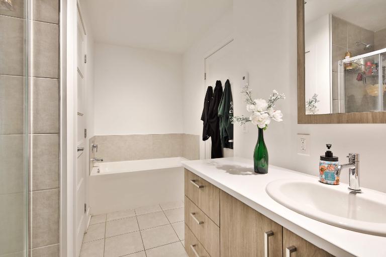 2 CH - 1 SDB - Montréal - $1,900 /mo | 3284211