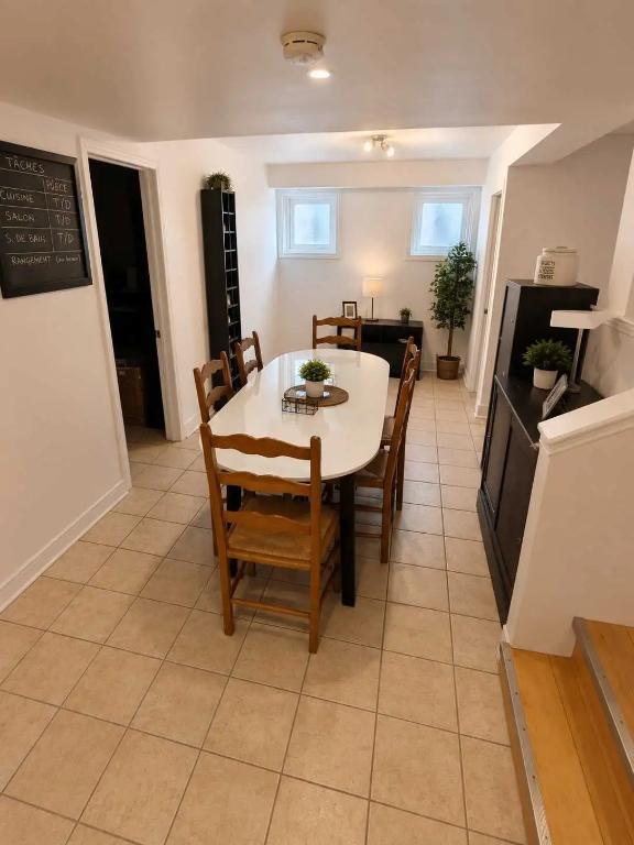 Appartement 3 Chambre 6 1/2 | 3284242