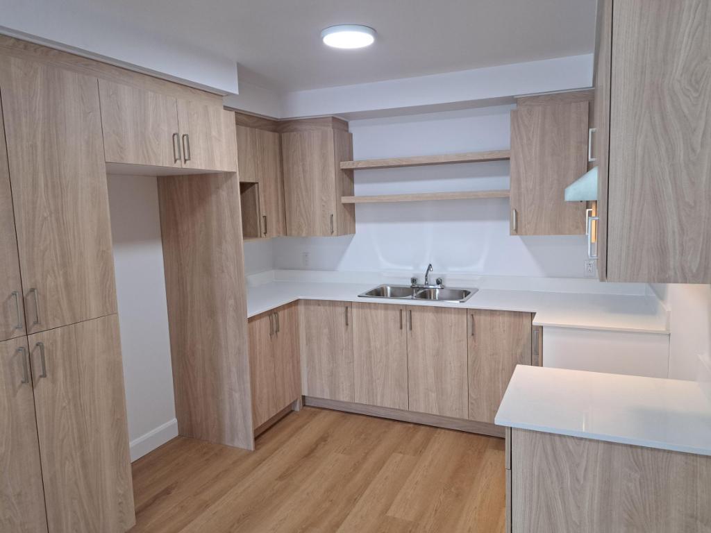 3 ½ App. Rénové Style Condo – Montreal (R.D.P.) | 3284800