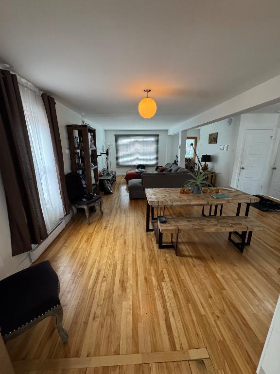 4 1/2 rénové - Semi-meublé - Haut de duplex - Ville LaSalle | 3284854