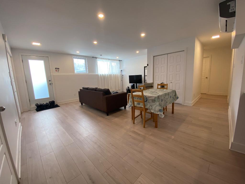 Beau 5 1/2 – Niveau jardin – Triplex 2021 – Longueuil | 3284954