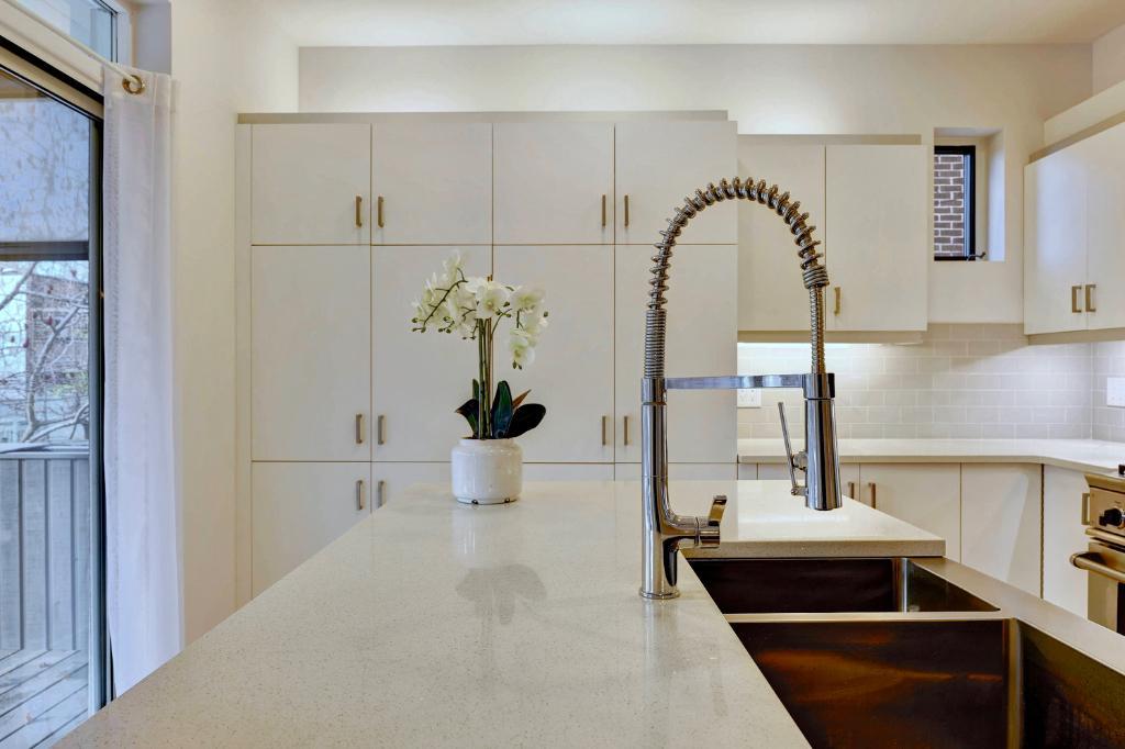 APPARTEMENT HAUT DE GAMME- OUTREMONT ADJ. | 3284970
