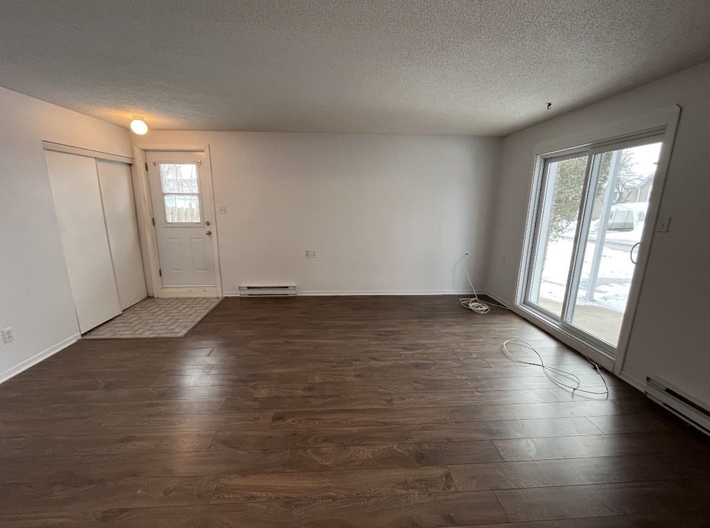 Grand 4 1/2 À Louer | 3285488