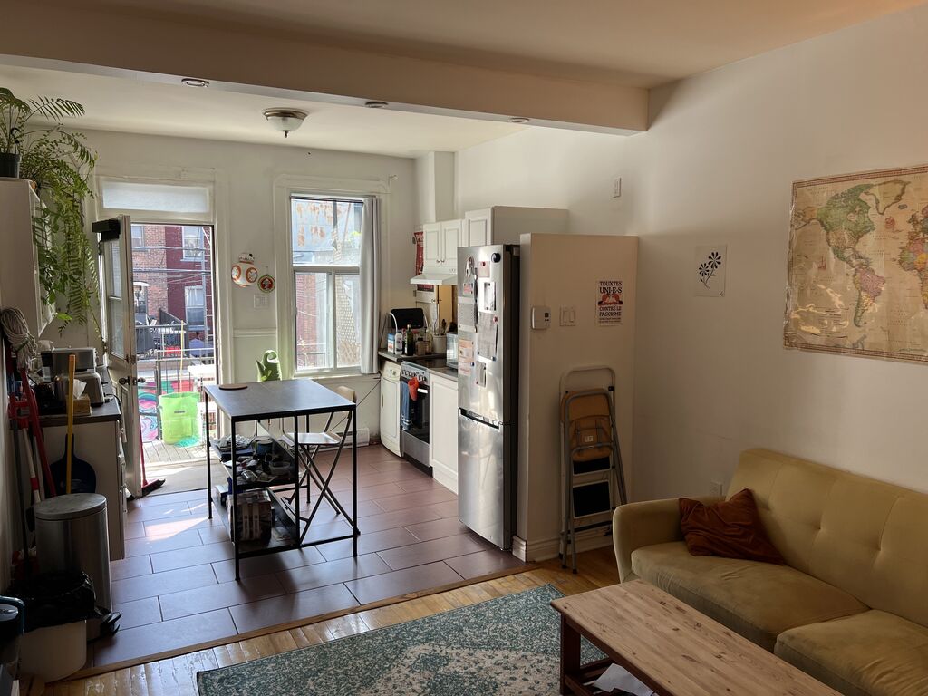Plateau Mont-Royal – Mile End 4 1/2 | 3285523