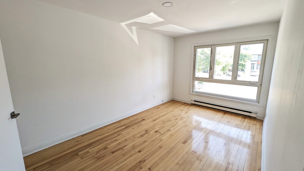 Spacieux Et Lumineux 4 ½ | 3285536