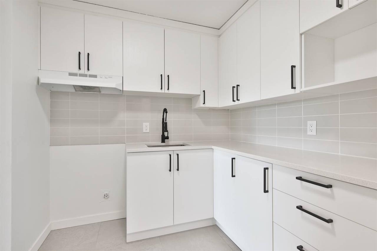 1620 Victoria 2 Bedroom - 1620 Victoria | 3285543